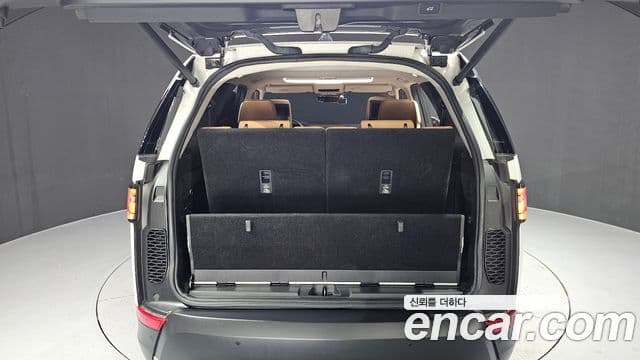 Land Rover Discovery 5 2018 — ფოტო 20/20
