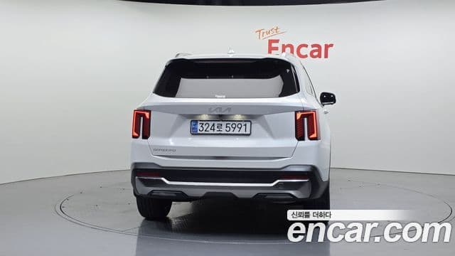 Kia Sorento 2023 — ფოტო 4/20