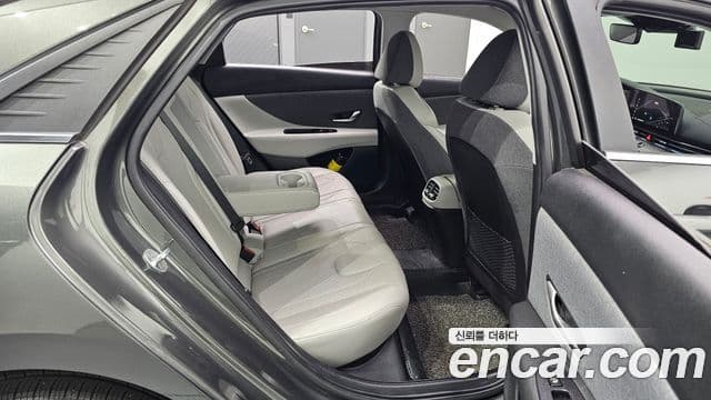 Hyundai Avante 2020 — ფოტო 11/20
