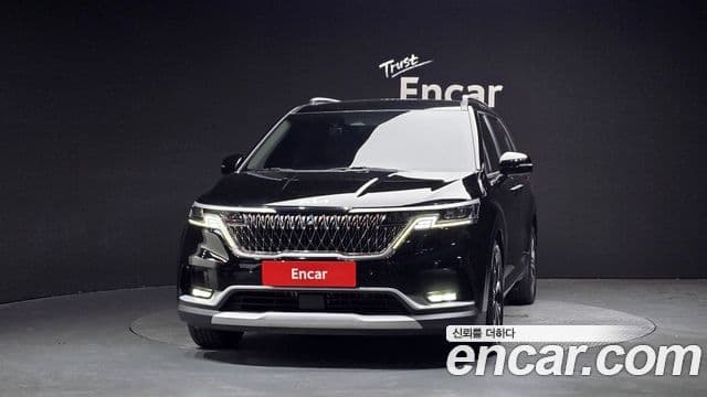 Kia Carnival 2022 — ფოტო 3/20