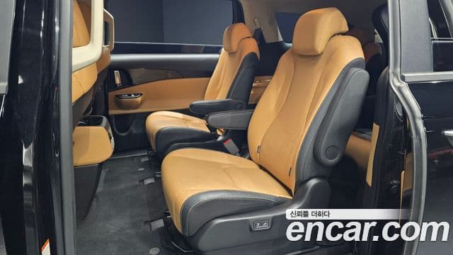 Kia Carnival 2022 — ფოტო 12/20