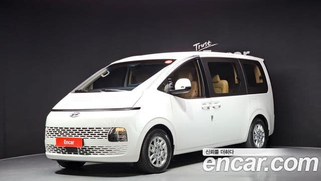 Hyundai Staria 2023 — Şəkil 1/20