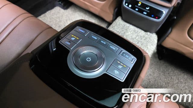 Genesis Electrified G80 2021 — ფოტო 18/20