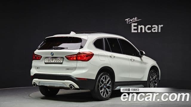 BMW X1 2022 — Şəkil 2/20