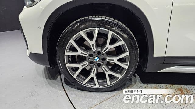 BMW X1 2022 — Şəkil 5/20