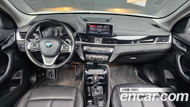 BMW X1 2022 — Şəkil 7/20