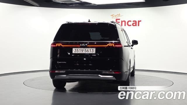 Kia Carnival 2022 — ფოტო 4/20