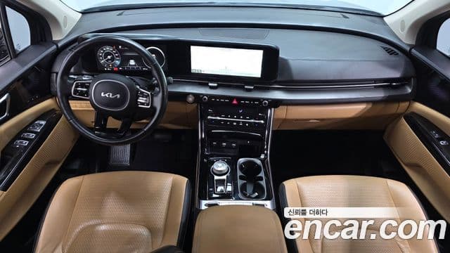 Kia Carnival 2022 — ფოტო 7/20