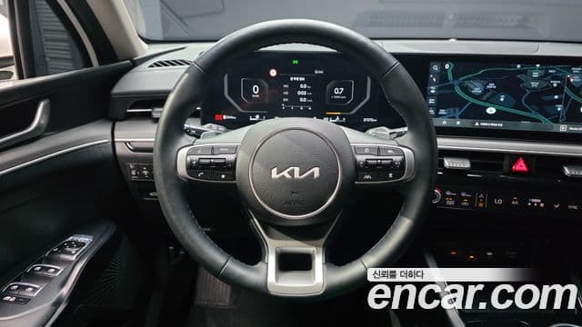 Kia K5 2024 — ფოტო 13/20