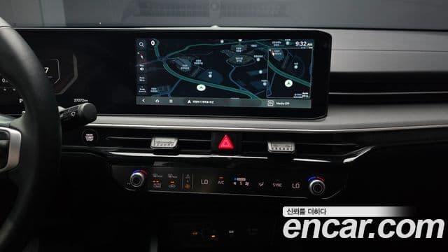 Kia K5 2024 — ფოტო 14/20