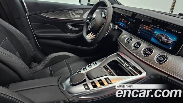 Mercedes-Benz AMG GT 2025 — ფოტო 14/20