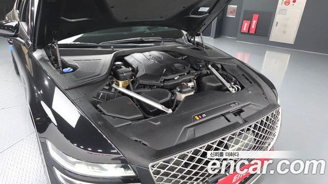 Genesis Electrified G80 2022 — ფოტო 6/20