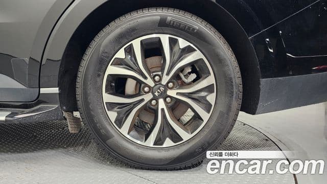 Kia Carnival 2021 — ფოტო 5/30