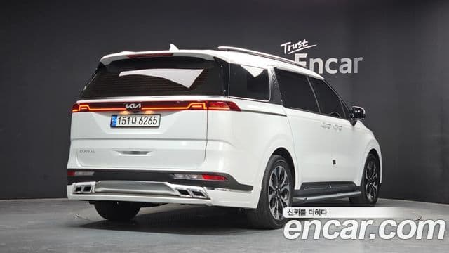 Kia Carnival 2022 — Фото 2/20