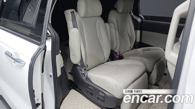 Kia Carnival 2022 — Фото 12/20