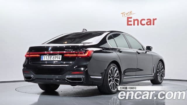 BMW 7 Series 2019 — ფოტო 2/20