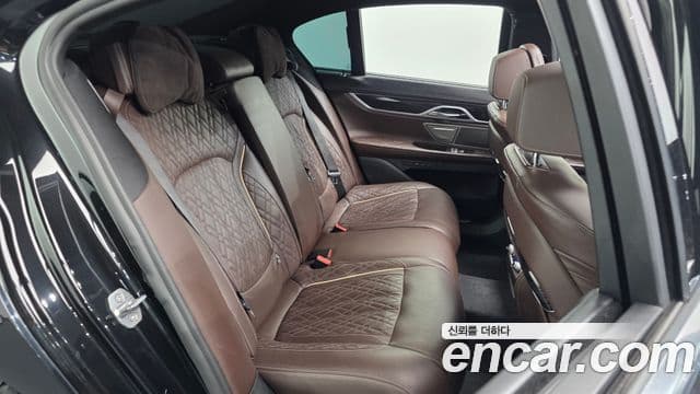 BMW 7 Series 2019 — ფოტო 11/20
