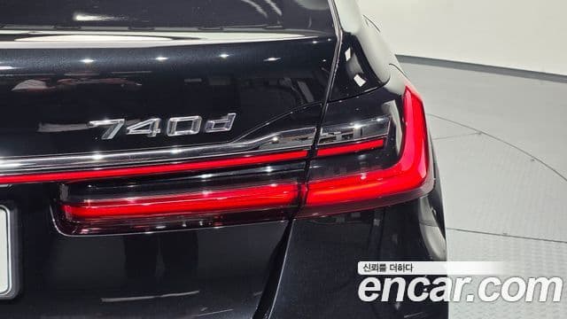 BMW 7 Series 2019 — Photo 12/34