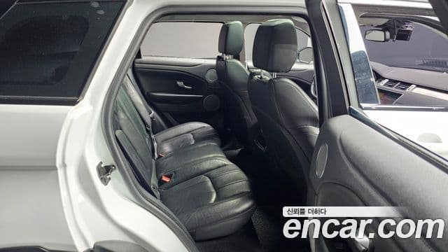 Land Rover Range Rover Evoque 2018 — Şəkil 19/20