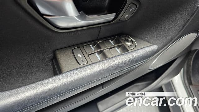 Land Rover Range Rover Evoque 2018 — Şəkil 18/20