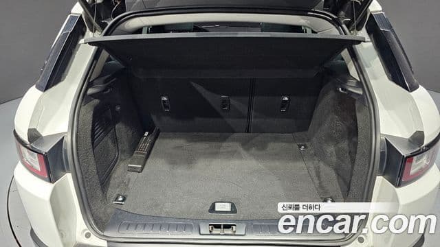Land Rover Range Rover Evoque 2018 — Şəkil 10/20