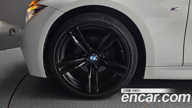 BMW 3 Series 2018 — Şəkil 5/20