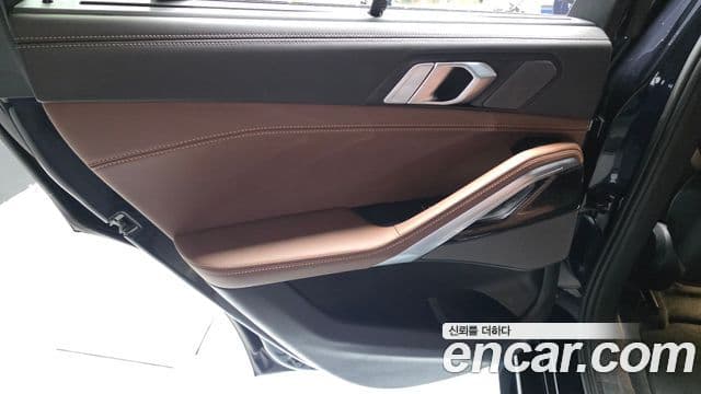 BMW X6 2024 — Photo 9/30