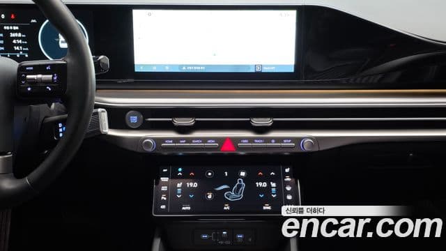 Hyundai Grandeur Hybrid 2023 — Photo 11/20