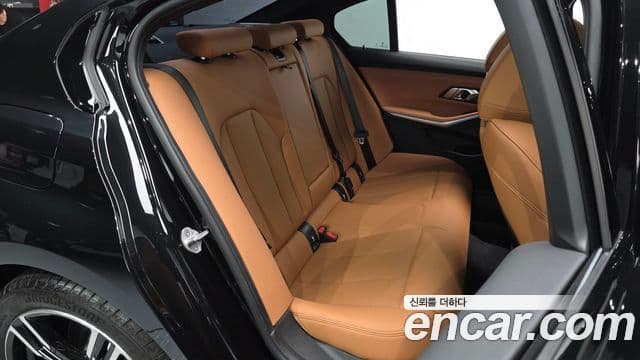 BMW 3 Series 2026 — Photo 26/36
