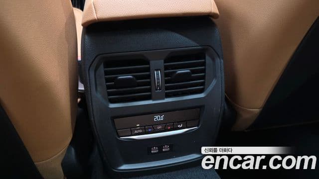 BMW 3 Series 2026 — Photo 34/36