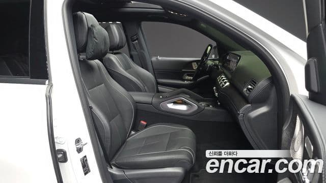 Mercedes-Benz GLS-Class 2026 — Фото 11/20