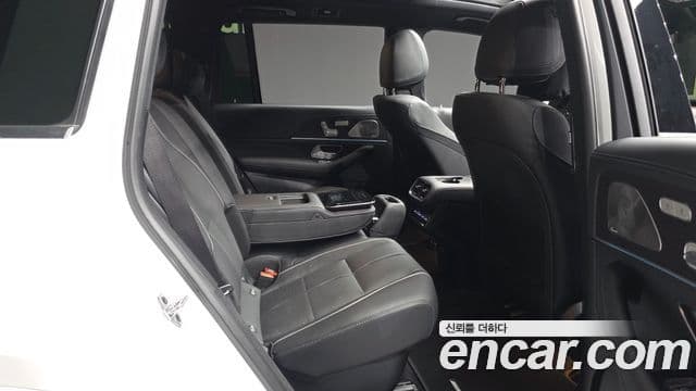 Mercedes-Benz GLS-Class 2026 — Фото 12/20