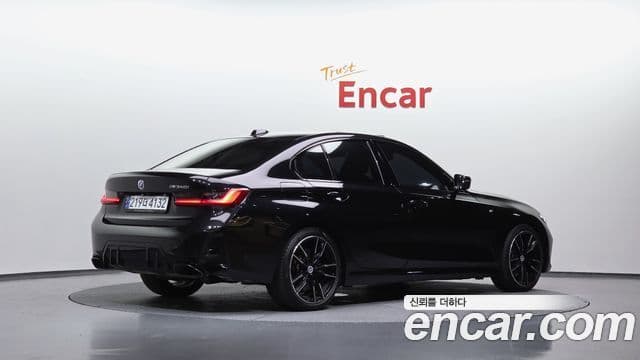 BMW 3 Series 2023 — ფოტო 2/20