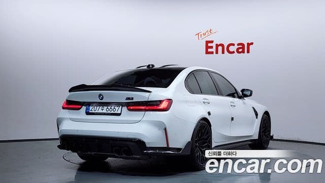 BMW M3 2023 — ფოტო 29/33