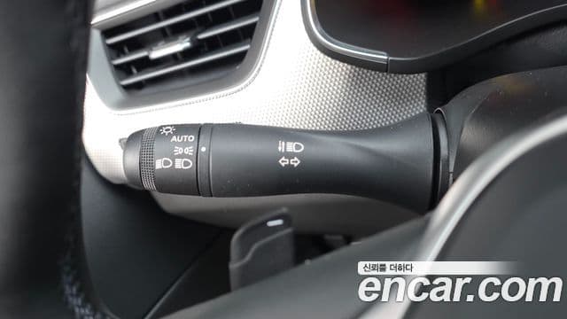 Renault Samsung Arkana 2025 — Şəkil 31/33