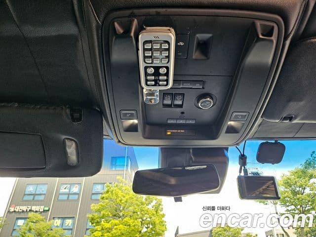 Cadillac Escalade 2019 — ფოტო 6/20