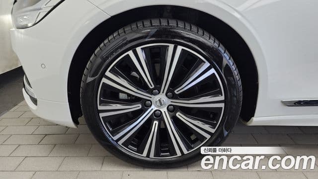 Volvo S90 2023 — ფოტო 5/20