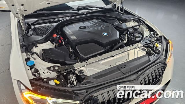 BMW 3 Series 2023 — ფოტო 6/20