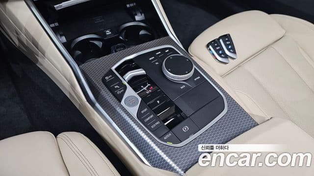 BMW 3 Series 2023 — ფოტო 9/20