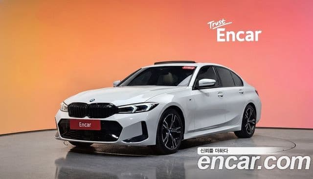 BMW 3 Series 2023 — ფოტო 1/20