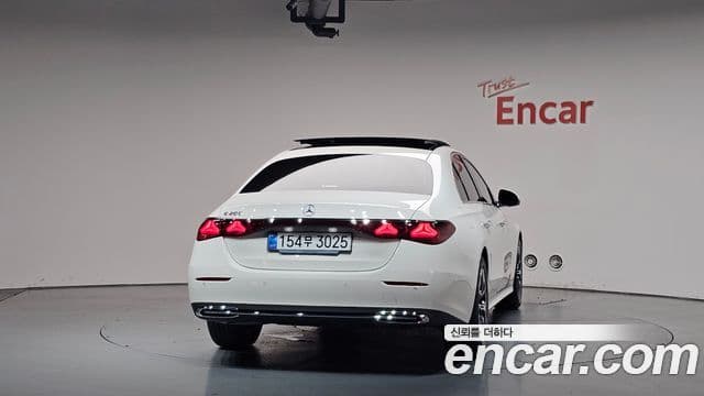 Mercedes-Benz E-Class 2025 — Şəkil 4/20