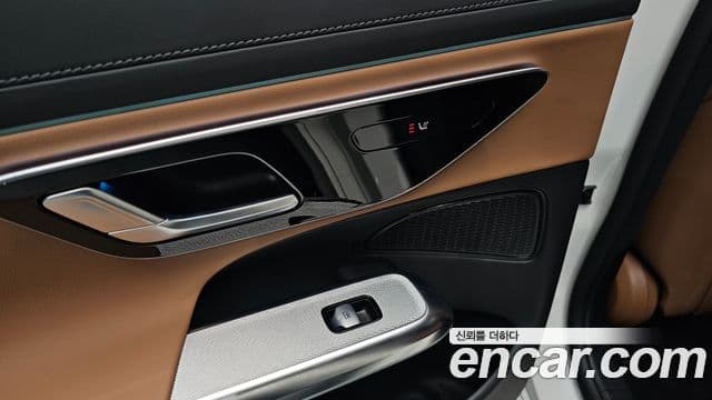 Mercedes-Benz E-Class 2025 — Şəkil 19/20