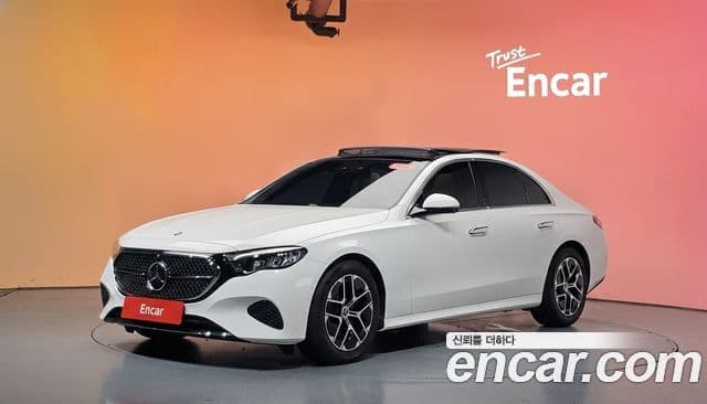 Mercedes-Benz E-Class 2025 — Фото 1/20