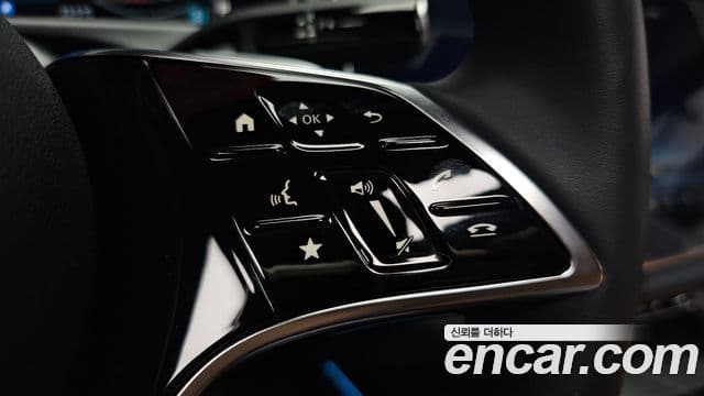Mercedes-Benz E-Class 2025 — ფოტო 28/36