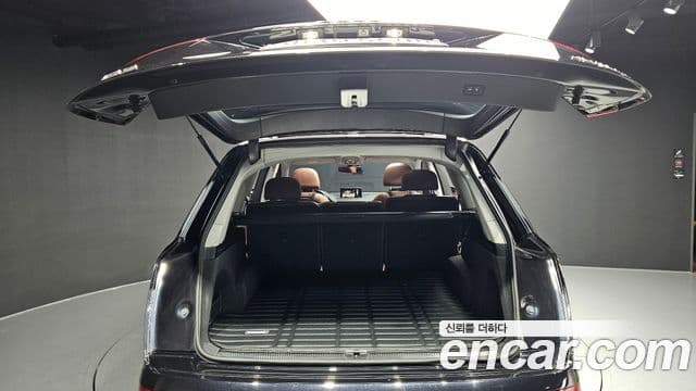 Audi Q7 2019 — Şəkil 20/20