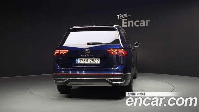Volkswagen Tiguan Allspace 2022 — ფოტო 3/20