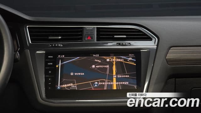 Volkswagen Tiguan Allspace 2022 — ფოტო 14/20
