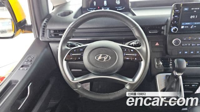 Hyundai Staria 2022 — Şəkil 13/20