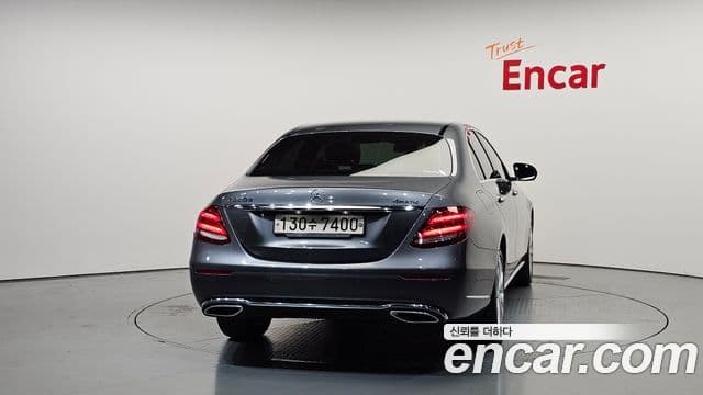Mercedes-Benz E-Class 2019 — Фото 4/20