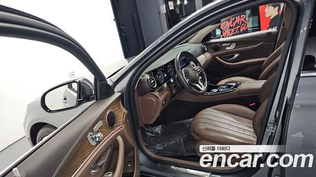 Mercedes-Benz E-Class 2019 — Фото 10/20